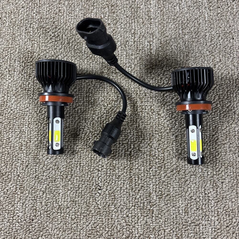 Rodeo is Headlight Conversion Kit 2 Pieces Open Box